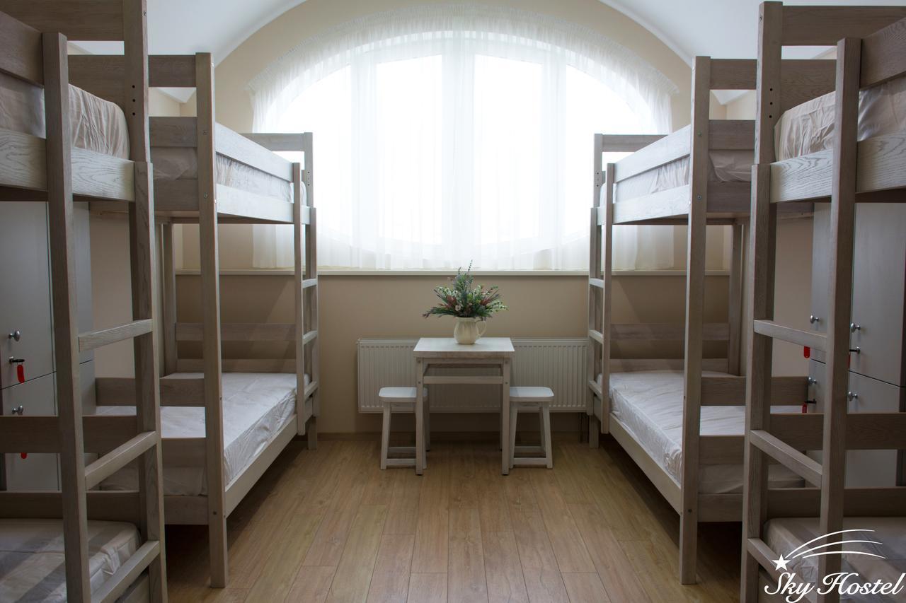 Sky Hostel Киев Екстериор снимка