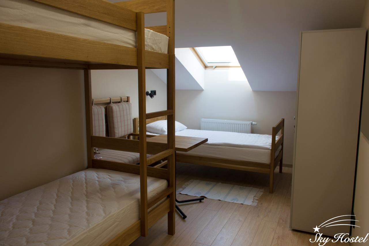 Sky Hostel Киев Екстериор снимка