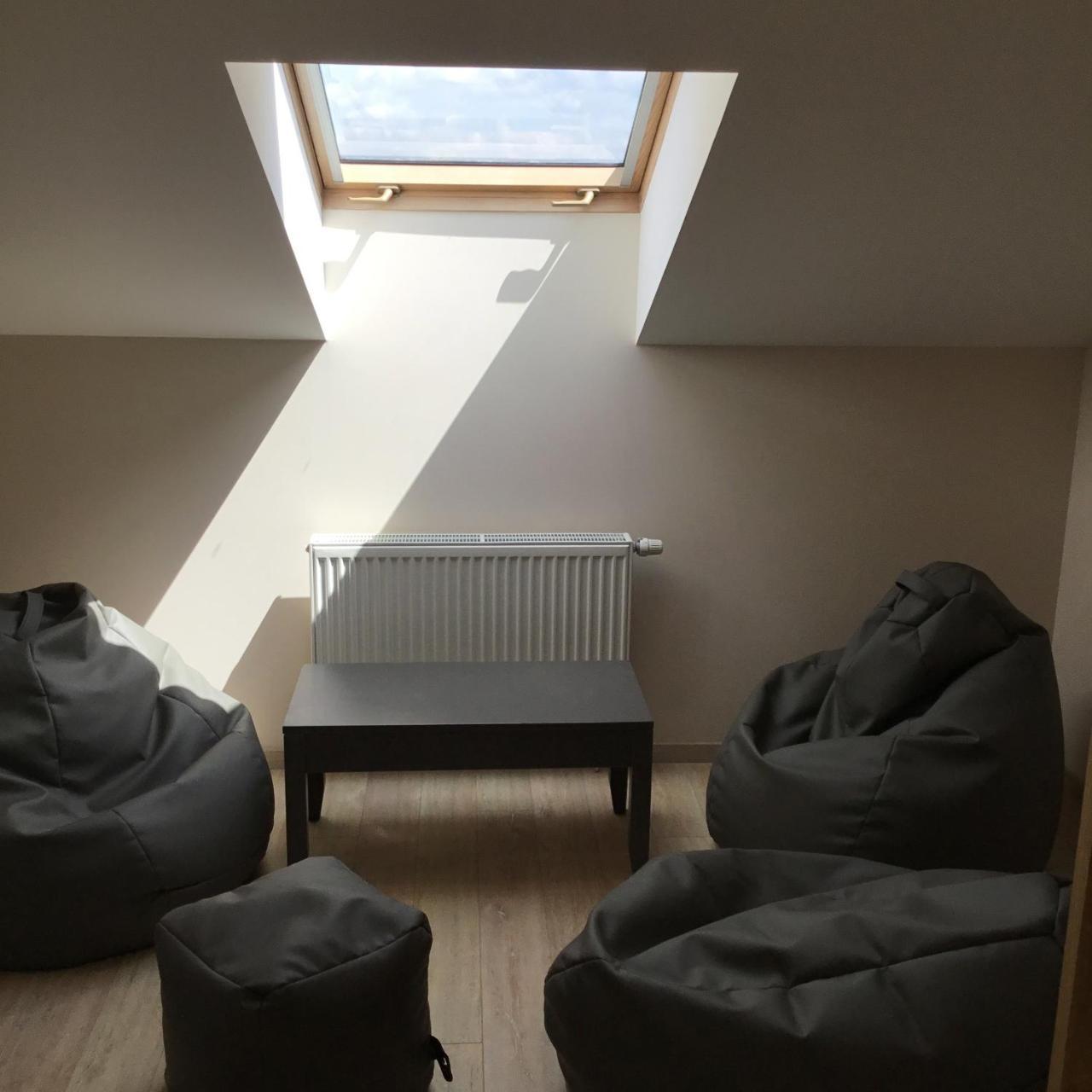 Sky Hostel Киев Екстериор снимка